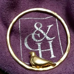 NWT Rare, Retired Grace&Heart Bird Pendant